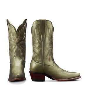 Tecovas Sadie Metallic Olive 7b NIB